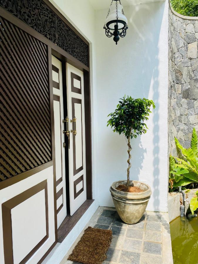 Thaprobana Villa Tangalle - Private Villa Zewnętrze zdjęcie